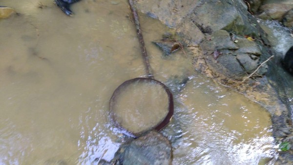 SENAFRONT ubica utensilios usados para la minería ilegal en un río de Chepo