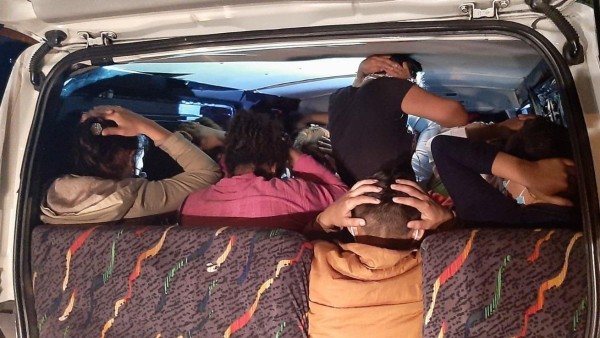 Los migrantes  nicaragüenses fueron ubicados dentro de un vehículo, y otros en un hotel de David.