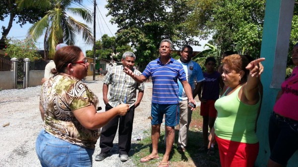 Conflicto por la construcción de la entrada de una empresa privada.