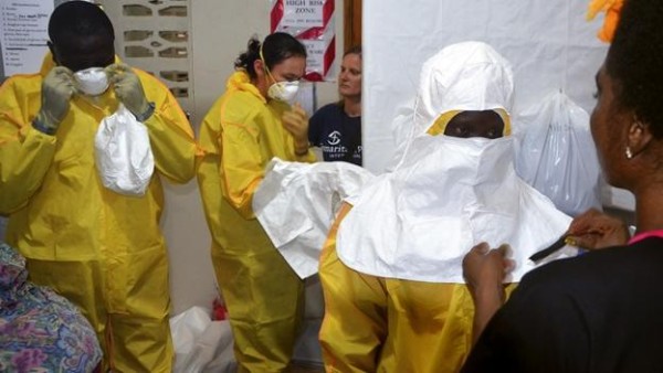El virus del ébola fue hizo que varias personas murieran.