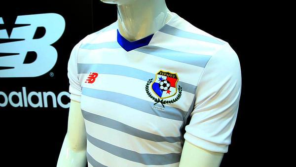 Nueva camiseta de la selección de fútbol de Panamá.