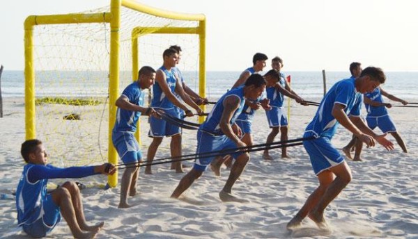 El Salvador busca el bicampeonato en el torneo de fútbol playa de la UNCAF 