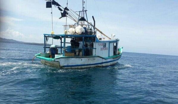 Embarcación detectada por Senan