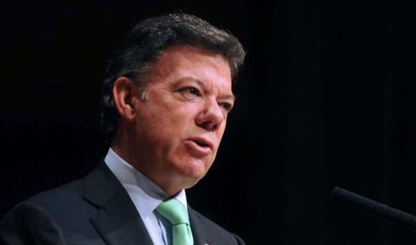 Santos defendió la necesidad de construir una paz estable y duradera.