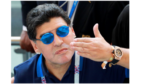 Maradona ve a Brasil en camino a título de Copa del Mundo
