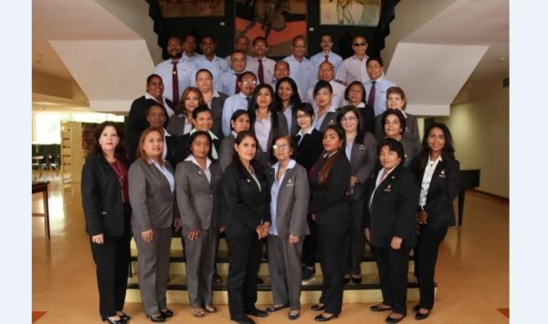 Personal de la Biblioteca Nacional Ernesto J. Castillero R.