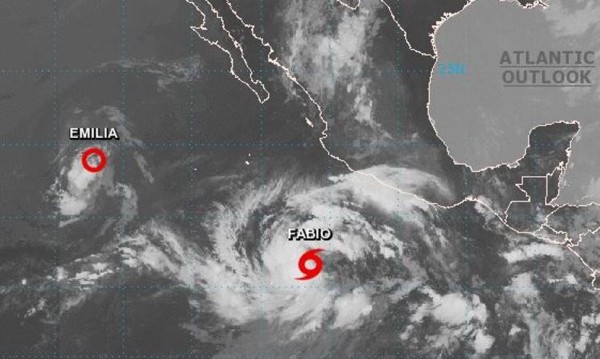 Tormenta Fabio se convierte en huracán frente a costas del Pacífico mexicano 