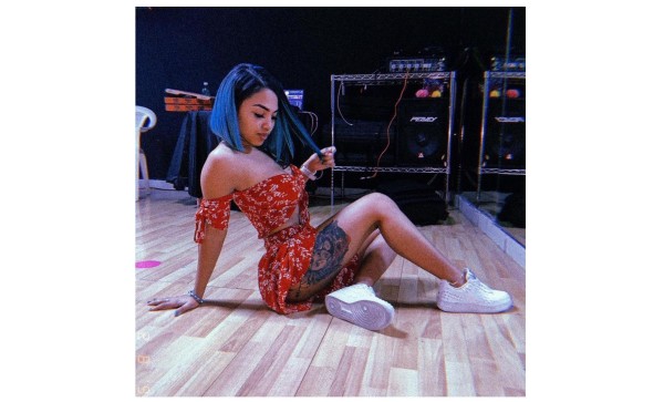 Moda: El camaleónico estilo de Anyuri atrae miles de 'me gusta'