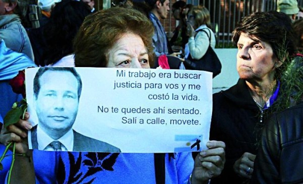 Alberto Nisman&nbsp;acusó a la presidenta Cristina Kirchner de encubrir a exfuncionarios iraníes por un atentado&nbsp;.