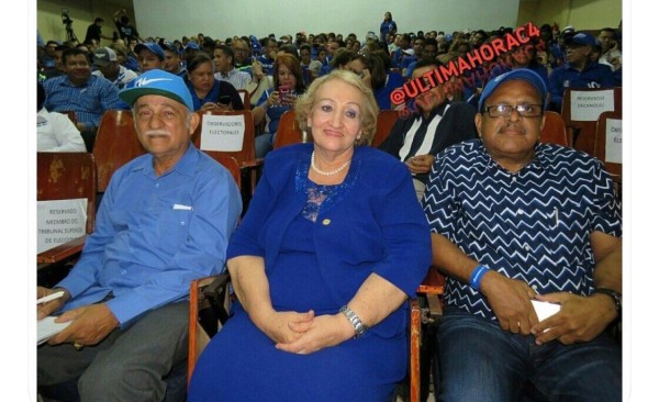 La profesora Etelvina Medianero de Bonagas.