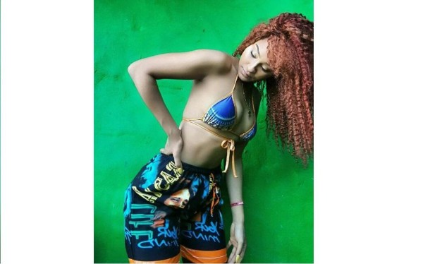 ¡De infarto! Daluna muestra su 'backside' y no está creyendo en nadie