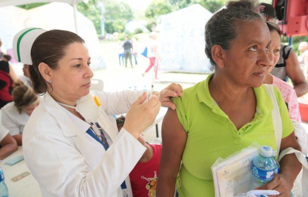 Tras el brote de influenza AH1N1 entre mayo y julio, el Gobierno gastó $6.8 millones en dosis.