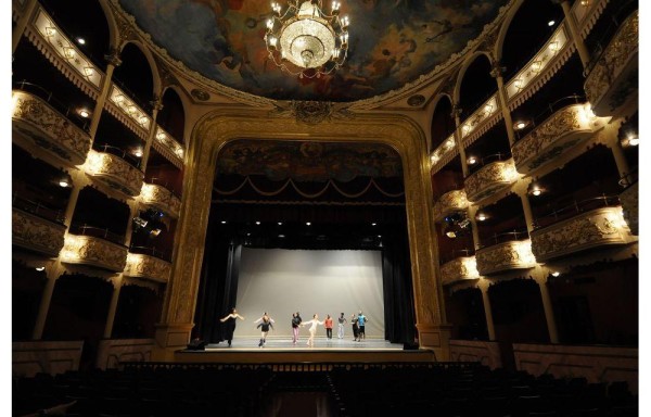 Teatro Anita Villalaz.
