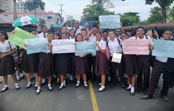 Los estudiantes han realizado diversas acciones de protesta en el centro escolar, ubicado en Río Abajo.