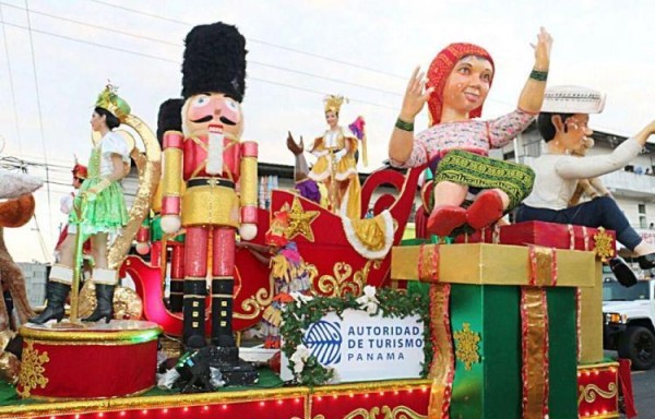 Nada de guaro ni bombitas en la ruta del desfile navideño de San Miguelito