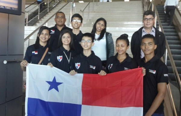 Representaron al colegio episcopal San José