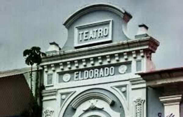 El teatro El Dorado, ya desaparecido, en la Central
