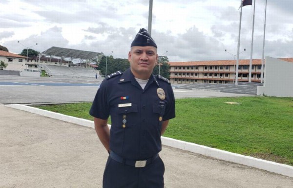 Curso de ascenso para capitán en la ESOPOL.