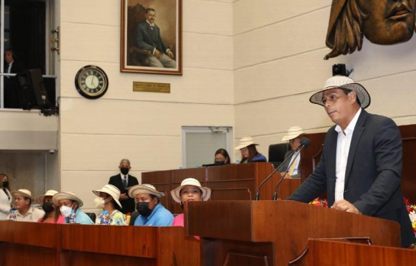 Aprueban la creación del Festival del Sombrero Pintao