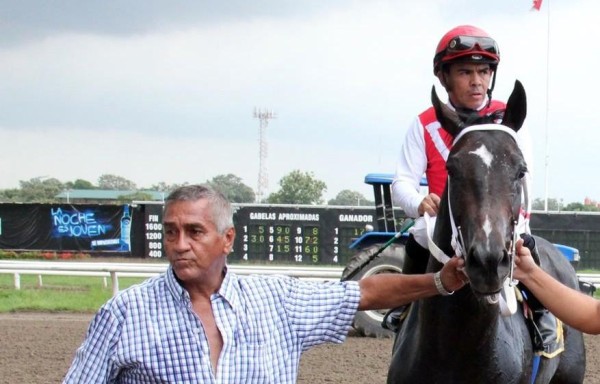 Andy Farrugia busca su octavo triunfo con ‘Bopelini’.