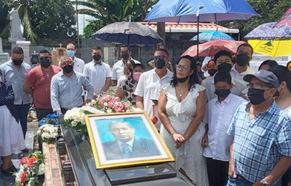 El sepelio fue en David.