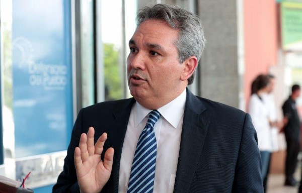 Alfredo Castillero, acusado de acoso sexual.