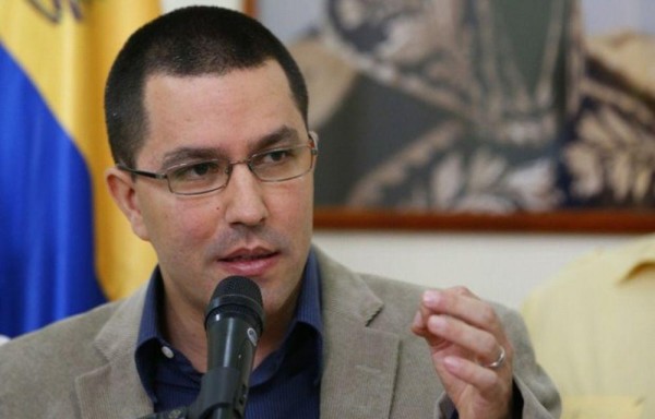 JORGE ARREAZA | VICEPRESIDENTE DE VENEZUELA | El cambio del huso horario, a partir del 1° de mayo, no es la solución para solventar la crisis eléctrica en Venezuela, es un aporte más para solventar el problema.