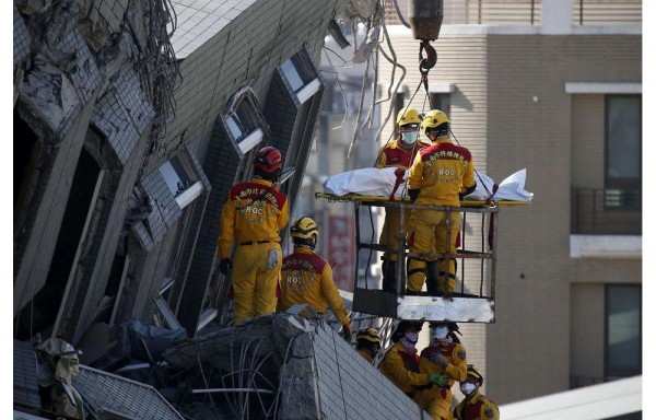 Otro cadáver es encontrado después de varias horas.