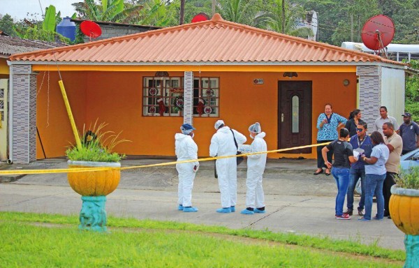 La casa 44, del sector B en Brisas de Buena Vista, Colón, fue el escenario del homicidio del señor Rivas.