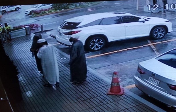 Entraron a robar joyería vestidos de árabe y de la AAUD