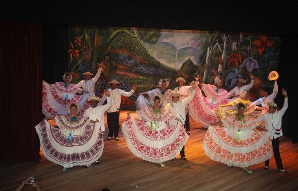 Con llaves de México