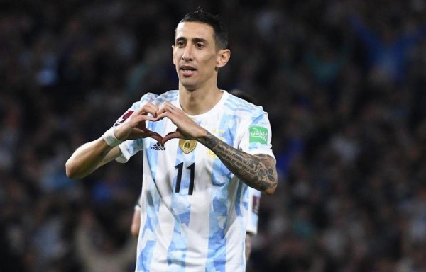 Di María se entrena al mismo ritmo de sus compañeros.