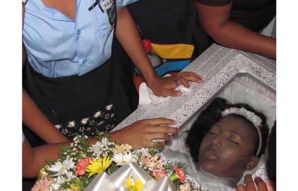 Aralys Rodríguez, de 13 años, fue desconectada de los aparatos que la mantenían con vida en el hospital.