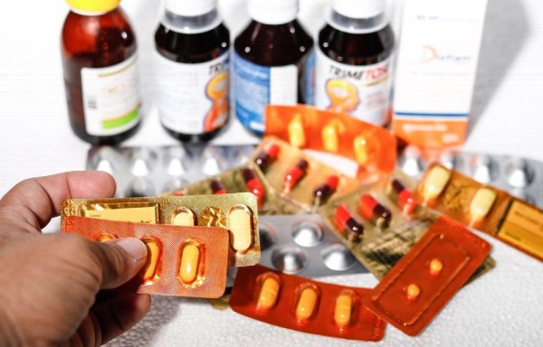 Entre ayer y hoy, la Dirección de Farmacia y Drogas estará enviando un correo electrónico con el usuario y contraseña para entrar al portal;