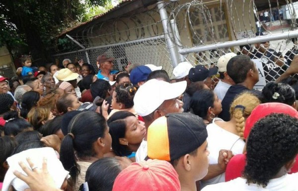 Panameños abarrotan ferias del IMA.