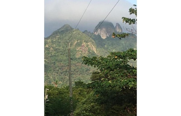 Protección civil al rescate de cuerpo sin vida en Cerro Trinidad de Capira