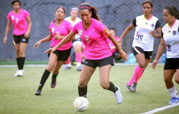 Patricia anotó por Sugar.