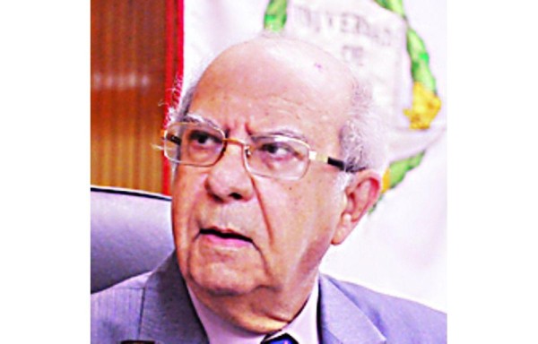 ‘Los diputados hicieron bien rechazando el anteproyectO DE LEY” Gustavo G. de Paredes RECTOR DE LA UP