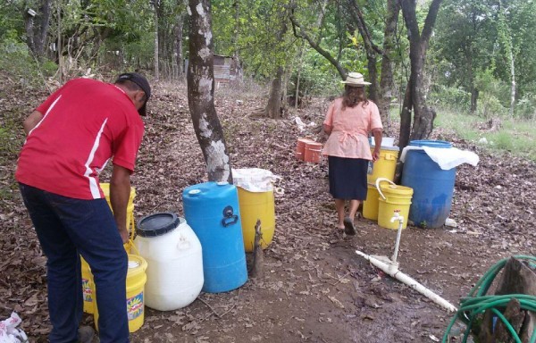 Distritos como Santa Fe, San Francisco y Mariato, en la provincia de Veraguas, están pasando páramo por la escasez.