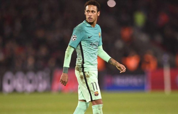 El delantero brasileño Neymar da Silva irá a juicio.