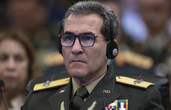 Carlos Luciano Díaz, ministro de Defensa.