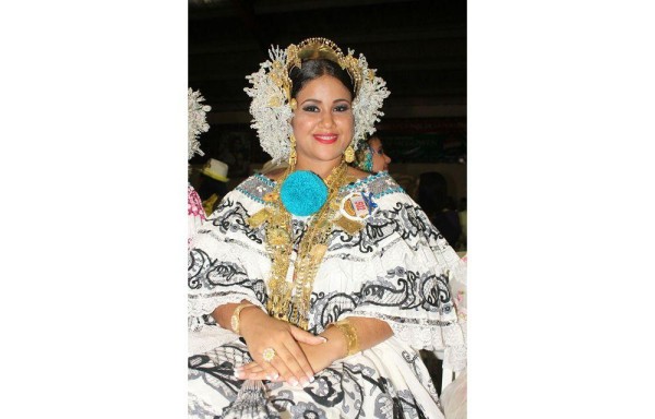 Señorita 19 de octubre, Rosario Lourdes Mitre.