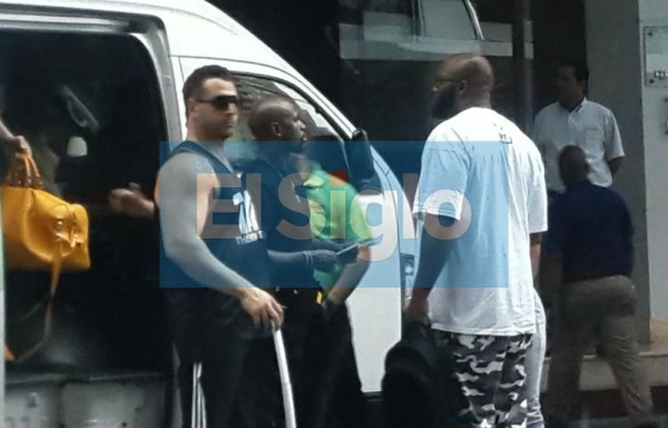 Floyd Mayweather visita  Panamá .