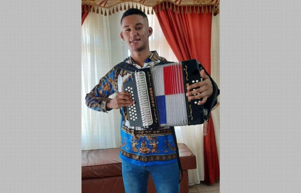 Lucho De Sedas tiene nuevo acordeonista