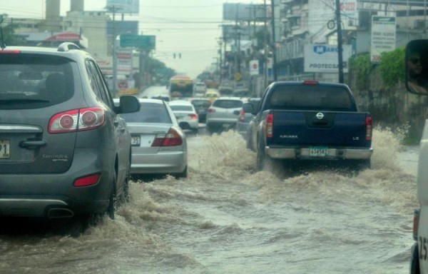 Seguirán las lluvias.
