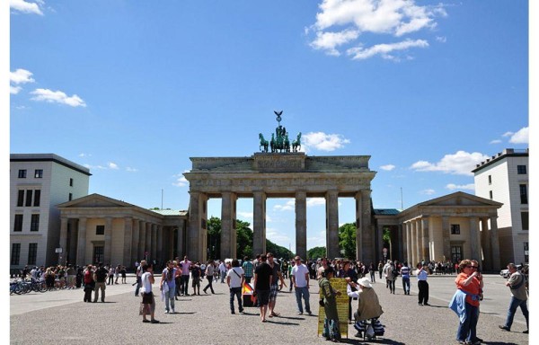 Recuerdos bajos los escombros