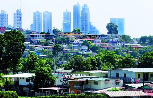 Más de 3 mil familias están a la esperá de la legalización de sus terrenos.