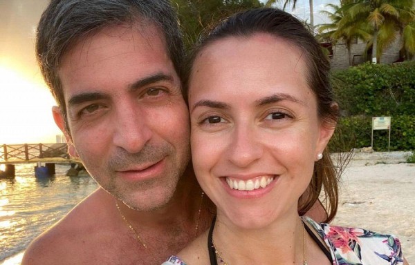 El crimen ocurrió cuando disfrutaban de su luna de miel en Colombia. Su esposa consternada por este hecho de sangre, regresa hoy a Paraguay.