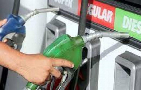 Nicaragua extiende por una semana el congelamiento del combustible