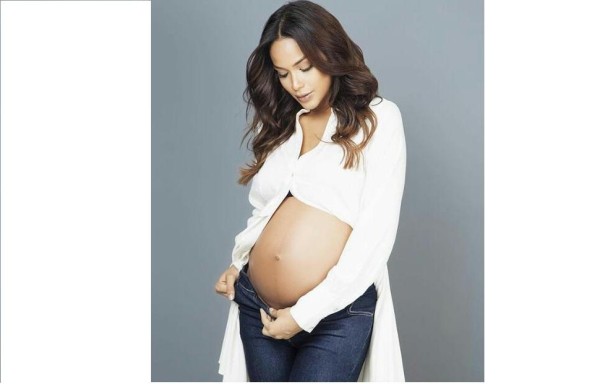 La Miss Colombia 2016 Andrea Tovar presentó a su primogénita, Elena